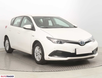 Toyota Auris 1.8 134 KM 2016r. (Piaseczno)