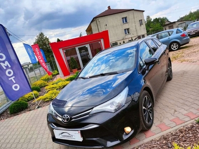 Toyota Avensis III Wagon Facelifting 2015 1.8 Valvematic 147KM 2017