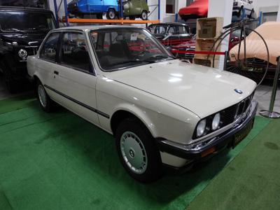 BMW Seria 3 E30 Sedan 318 i 102KM 1985