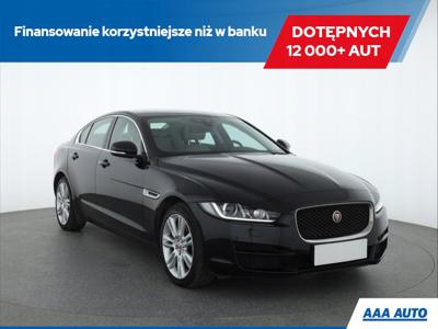 Jaguar XE Sedan 2.0 i4 200KM 2016