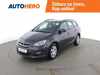 Opel Astra J Sports Tourer Facelifting 1.4 Twinport ECOTEC 100KM 2015