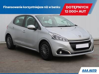 Peugeot 208 I Hatchback 5d Facelifting 1.2 PureTech 82KM 2016