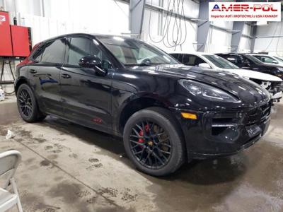 Porsche Macan 2021