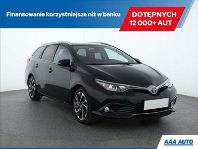 Toyota Auris II Touring Sports Facelifting 1.8 Hybrid 136KM 2016