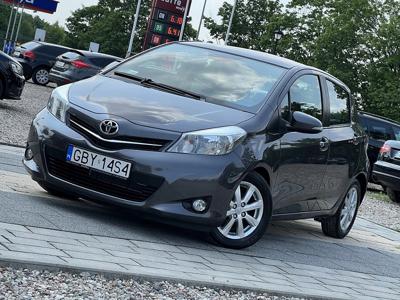 Toyota Yaris III Hatchback 5d Facelifting 1.33 Dual VVT-i 99KM 2014