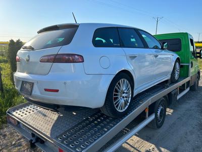 Używane Alfa Romeo 159 - 13 333 PLN, 248 300 km, 2009