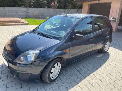 Używane Ford Fiesta - 9 800 PLN, 193 500 km, 2007