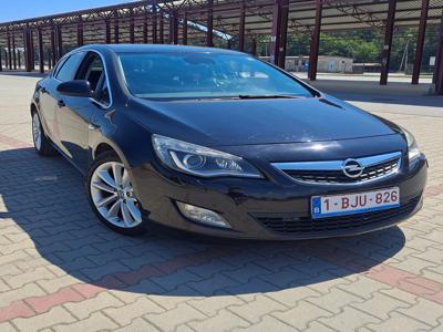 Używane Opel Astra - 26 900 PLN, 245 308 km, 2011