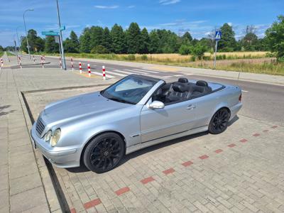 Używane Mercedes-Benz CLK - 15 000 PLN, 195 400 km, 2000