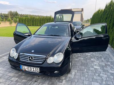 Używane Mercedes-Benz Klasa C - 16 900 PLN, 237 000 km, 2005