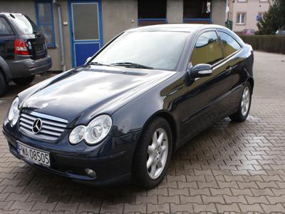 Używane Mercedes-Benz Klasa C - 8 700 PLN, 294 166 km, 2002