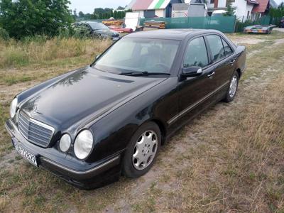 Używane Mercedes-Benz Klasa E - 9 900 PLN, 338 824 km, 1999