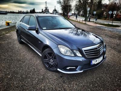 Używane Mercedes-Benz Klasa E - 49 900 PLN, 387 000 km, 2009