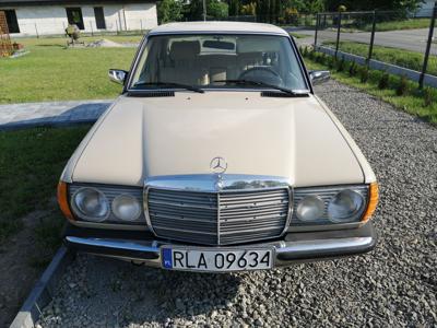 Używane Mercedes-Benz W123 - 28 000 PLN, 168 400 km, 1981