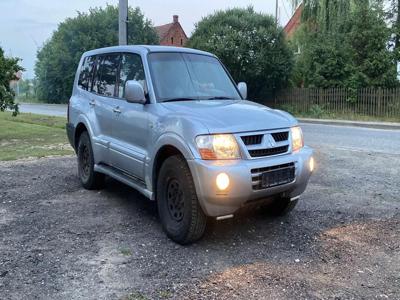 Używane Mitsubishi Pajero - 12 900 PLN, 270 000 km, 2004