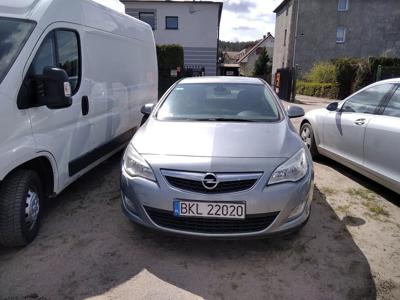 Używane Opel Astra - 11 800 PLN, 237 000 km, 2010