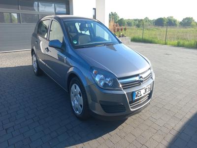 Używane Opel Astra - 13 900 PLN, 208 123 km, 2006