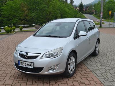 Używane Opel Astra - 14 900 PLN, 236 000 km, 2011