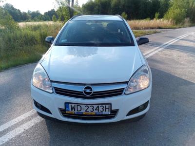 Używane Opel Astra - 16 700 PLN, 267 321 km, 2009