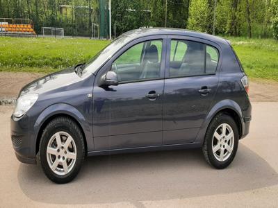 Używane Opel Astra - 17 400 PLN, 180 000 km, 2009