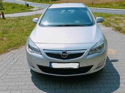 Używane Opel Astra - 21 000 PLN, 214 196 km, 2012