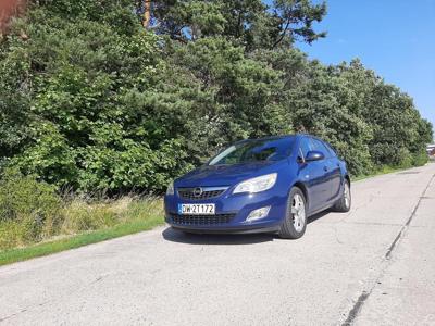 Używane Opel Astra - 23 200 PLN, 229 000 km, 2011