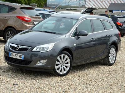 Używane Opel Astra - 24 900 PLN, 171 500 km, 2011