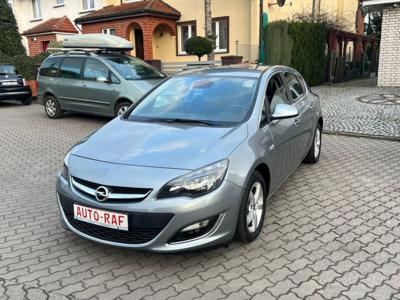 Używane Opel Astra - 32 900 PLN, 107 000 km, 2013