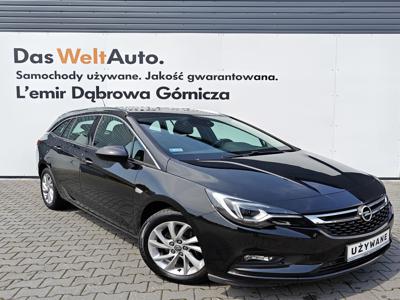 Używane Opel Astra - 56 000 PLN, 93 000 km, 2017