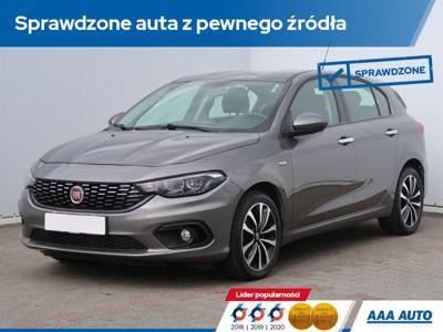 Używane Fiat Tipo - 50 000 PLN, 91 807 km, 2017