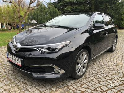 Używane Toyota Auris - 61 999 PLN, 60 000 km, 2017