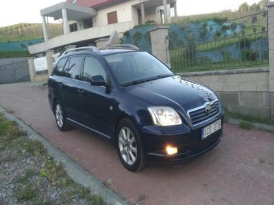 Używane Toyota Avensis - 12 500 PLN, 287 000 km, 2005