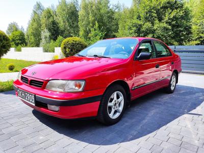 Używane Toyota Carina - 9 000 PLN, 387 000 km, 1997