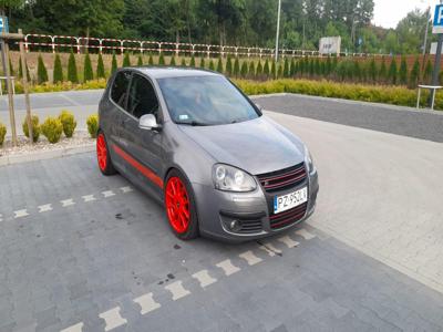 Używane Volkswagen Golf - 10 900 PLN, 288 000 km, 2004