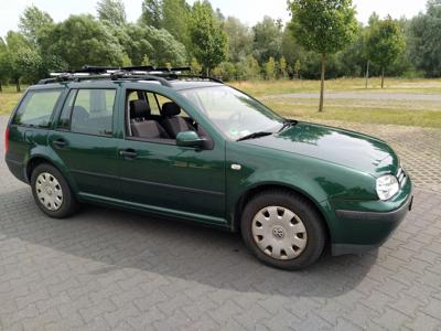 Używane Volkswagen Golf - 6 500 PLN, 335 340 km, 2000