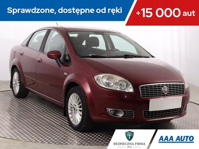 Fiat Linea Sedan 1.4 8v 77KM 2007