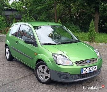 Ford Fiesta 1.3 - miejskie zadbane auto, nowe opony