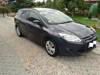 Ford Focus 1.6 benzyna 2011