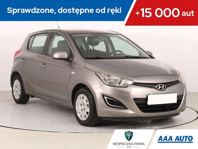 Hyundai i20 I Hatchback 5d Facelifting 1.1 CRDi 75KM 2013