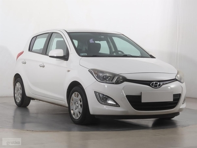 Hyundai i20 , Klima, Tempomat