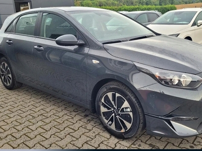 Kia Ceed III Hatchback Facelifting 1.5 T-GDI 140KM 2024