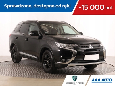 Mitsubishi Outlander III SUV Facelifting 2015 2.0 MIVEC 150KM 2016