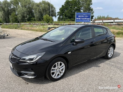 Opel Astra BENZYNA Klimatyzacja Tempomat Podgrzewane Fotele i Kierownica