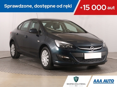 Opel Astra J Sedan 1.4 Turbo ECOTEC 140KM 2016