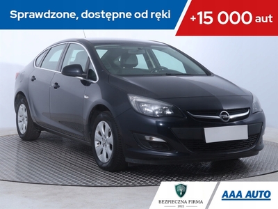 Opel Astra J Sedan 1.4 Turbo ECOTEC 140KM 2018