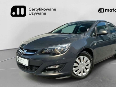 Opel Astra J Sedan 1.6 Twinport ECOTEC 115KM 2013