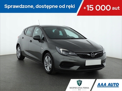 Opel Astra K Sportstourer Facelifting 1.2 Turbo 145KM 2019