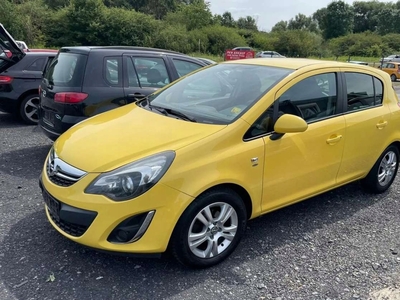 Opel Corsa D Hatchback 1.2 Twinport ECOTEC 85KM 2011