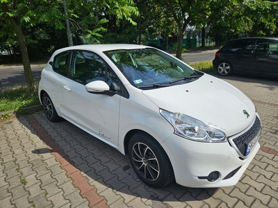 Peugeot 208 I Hatchback 3d 1.0 VTI 68KM 2013