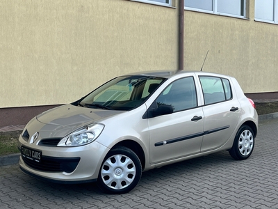 Renault Clio III Hatchback 5d 1.2 i 16V 75KM 2006